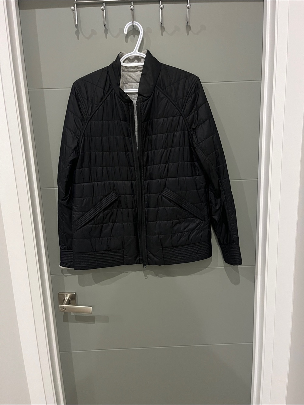 Women’s Lululemon the bomb bomer jacket size 10